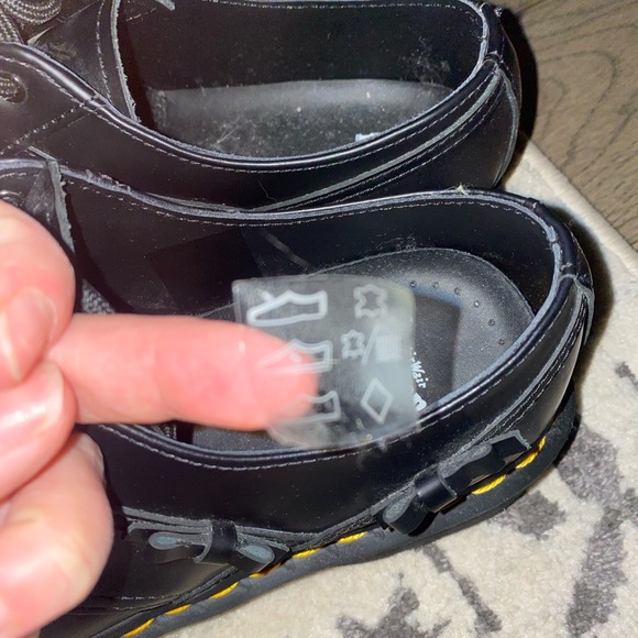 NWTs Dr Martens Bow Oxford Women’s Size 8 - Picture 7 of 9